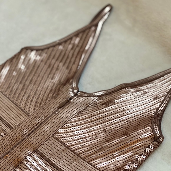 2/30 🛍 BeBe bandage sequin dress - Picture 5 of 6